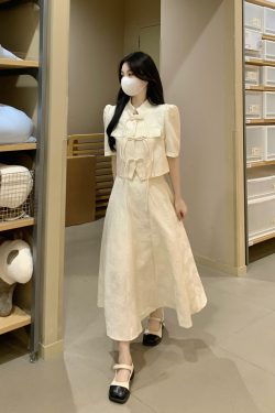 Plus-Size Chinese Style Short Sleeve Jacket for Women, Slimming High-Waisted Retro Half-Length Dress, Elegant National Wind Fashion