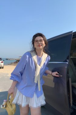 Plus Size Cute Academy Style Blue Striped Long Sleeve Shirt - Sea Salt Brandy Color, Round Neck, Slightly Chubby Fit