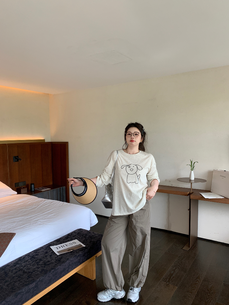 Plus Size Cute Cream Dog Print Long Sleeve T-Shirt - Round Neck Sun Protection Cover-Up - Casual 90s Style Top Plus Size Cute Cream Dog Print Long Sleeve T-Shirt - Round Neck Sun Protection Cover-Up - Casual 90s Style Top