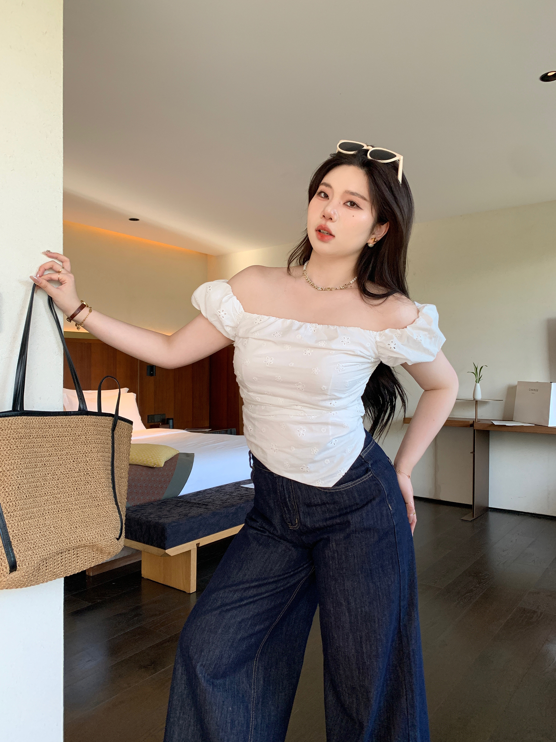 Plus Size Designer Lace One-Shoulder Top - Slimming Pleated Short T-Shirt for Summer - Trendy Chubby Style Plus Size Designer Lace One-Shoulder Top - Slimming Pleated Short T-Shirt for Summer - Trendy Chubby Style