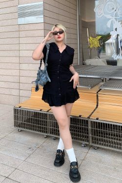 Plus Size Elegant A-Line Little Black Dress, Pleated Chiffon Commuter Style, French-Inspired Design for Effortless Chic Look