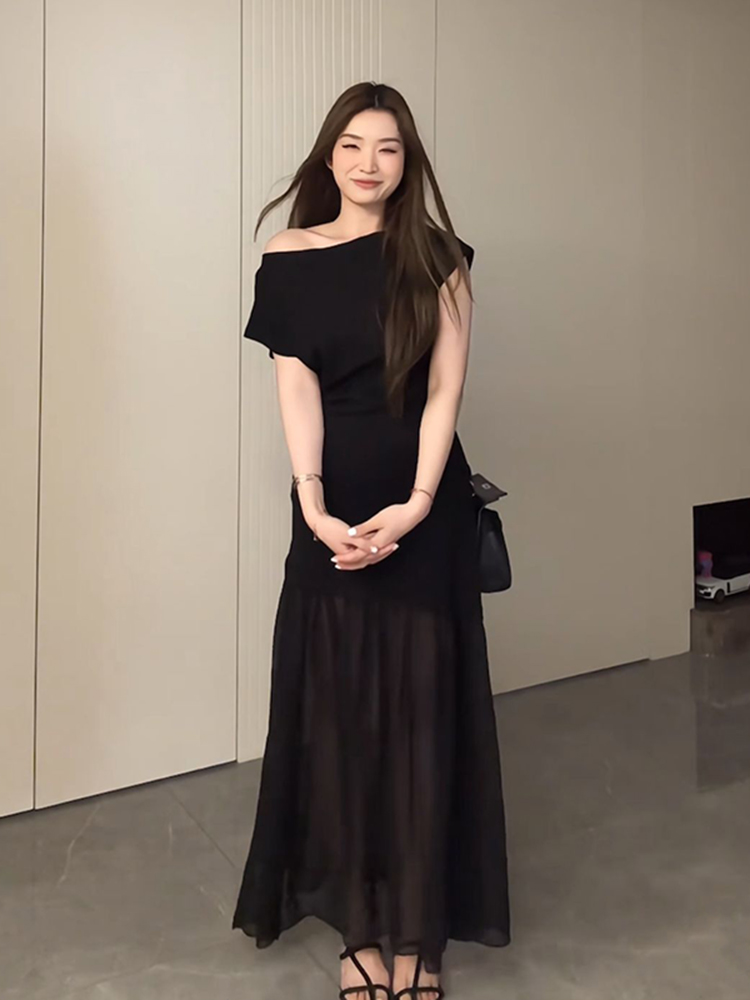 Plus-Size Flattering Off-Shoulder Summer Dress, Long Patchwork Little Black Dress for Women, Trendy and Fashionable Design Plus-Size Flattering Off-Shoulder Summer Dress, Long Patchwork Little Black Dress for Women, Trendy and Fashionable Design