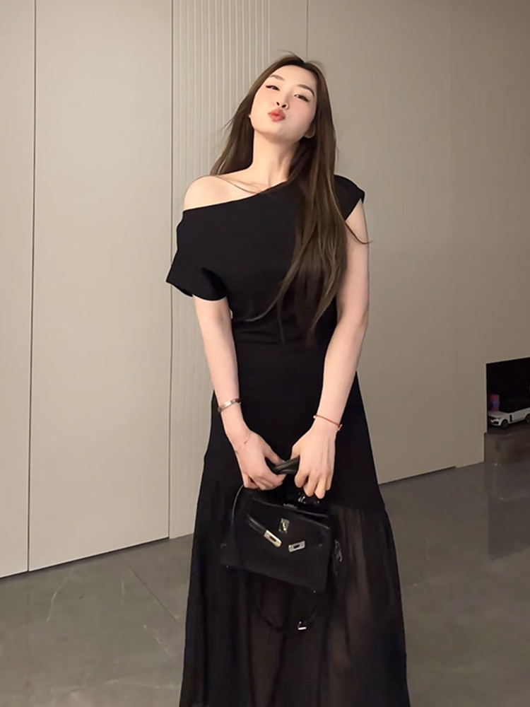 Plus-Size Flattering Off-Shoulder Summer Dress, Long Patchwork Little Black Dress for Women, Trendy and Fashionable Design Plus-Size Flattering Off-Shoulder Summer Dress, Long Patchwork Little Black Dress for Women, Trendy and Fashionable Design