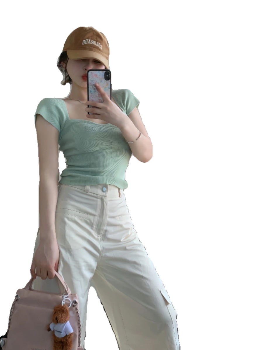 Plus-Size Flattering Square Neck Short Sleeve Knitted Top for Girls - Stylish Summer Essential, Cute and Slimming Design Plus-Size Flattering Square Neck Short Sleeve Knitted Top for Girls - Stylish Summer Essential, Cute and Slimming Design