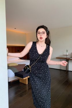 Plus Size Floral Bow Cami Dress - Korean Style, Romantic Atmosphere, Summer Fashion, Slightly Chubby, Itaewon-Inspired