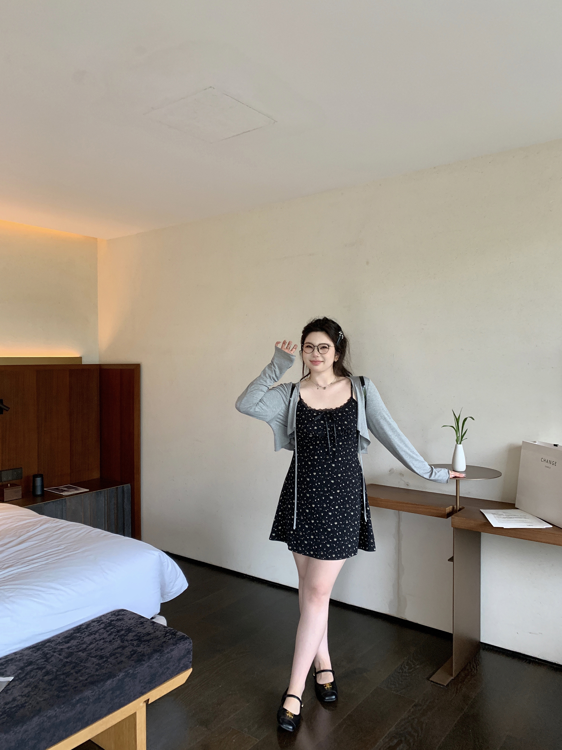 Plus Size Floral Bow Cami Dress - Korean Style, Romantic Atmosphere, Summer Fashion, Slightly Chubby, Itaewon-Inspired Plus Size Floral Bow Cami Dress - Korean Style, Romantic Atmosphere, Summer Fashion, Slightly Chubby, Itaewon-Inspired