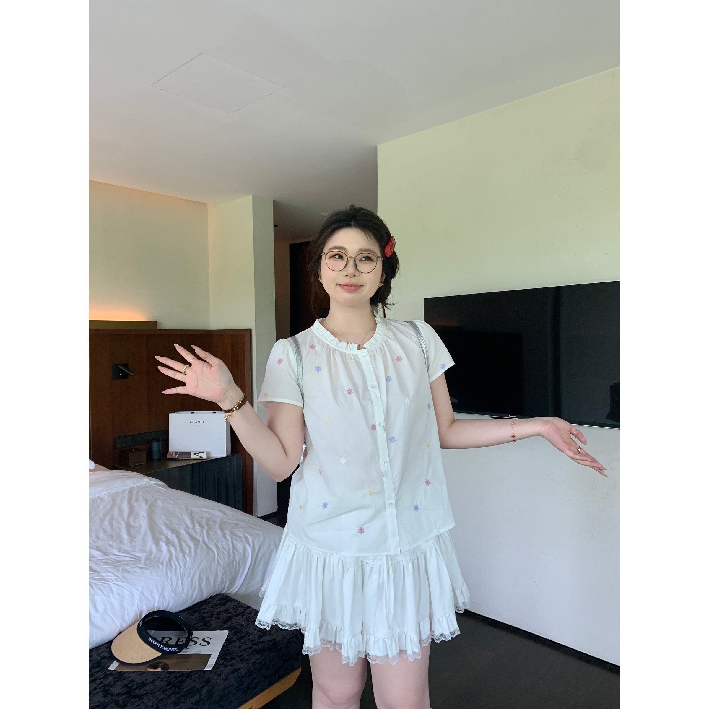 Plus Size Floral Embroidered Short Sleeve Shirt - Slightly Chubby Alice Summer Dream Top in Colorful Y2K Style Plus Size Floral Embroidered Short Sleeve Shirt - Slightly Chubby Alice Summer Dream Top in Colorful Y2K Style