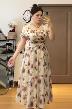 Plus-Size Floral Puff Sleeve Fairy Dress with Square Neck - Elegant Vintage Summer Style for Women