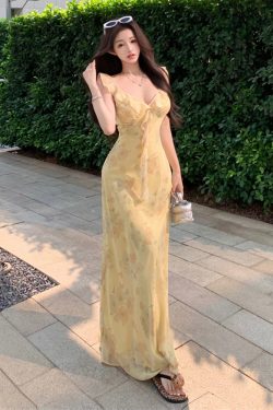 Plus-Size Floral Ruffled Strap Dress for Women - Summer French Style, Waist-Cinching, Elegant Long Dress for Vacation Vibes