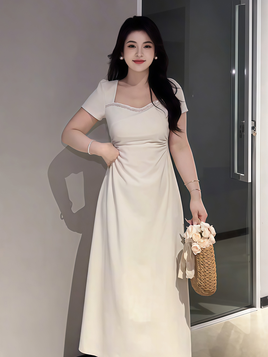 Plus-Size French Hepburn-Style Black Square-Neck Dress for Women - Elegant Summer Little Black Dress for Social Events Plus-Size French Hepburn-Style Black Square-Neck Dress for Women - Elegant Summer Little Black Dress for Social Events