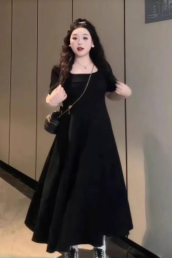 Plus-Size French Hepburn-Style Square-Neck Dress with Flattering A-Line Skirt for Summer, Perfect for Pear-Shaped Figures