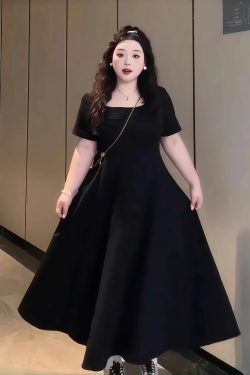 Plus-Size French Hepburn-Style Square-Neck Dress with Flattering A-Line Skirt for Summer, Perfect for Pear-Shaped Figures