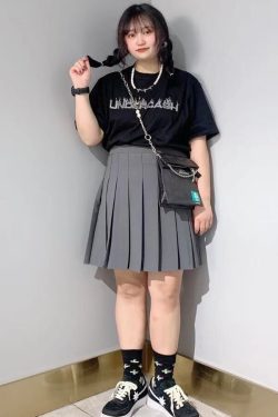 Plus Size Gray High-Waisted A-Line Pleated Skirt for Women - Slimming Short Solid Color Design with Sophisticated Style