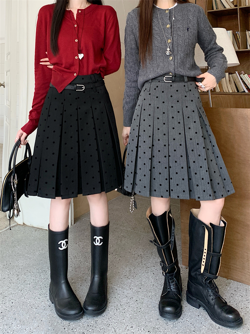 Plus Size Gray Polka Dot High-Waisted A-Line Skirt - Women's College Style Mid-Length Pleated Skirt for Spring and Summer Plus Size Gray Polka Dot High-Waisted A-Line Skirt - Women's College Style Mid-Length Pleated Skirt for Spring and Summer