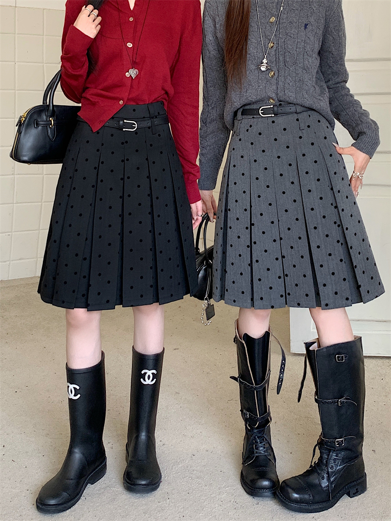 Plus Size Gray Polka Dot High-Waisted A-Line Skirt - Women's College Style Mid-Length Pleated Skirt for Spring and Summer Plus Size Gray Polka Dot High-Waisted A-Line Skirt - Women's College Style Mid-Length Pleated Skirt for Spring and Summer