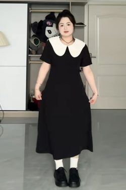 Plus-Size Hepburn-Style Summer Dress with Bellflower Design, Slimming Waist, French Doll Collar, Vintage Tea Dress for Curvy Women