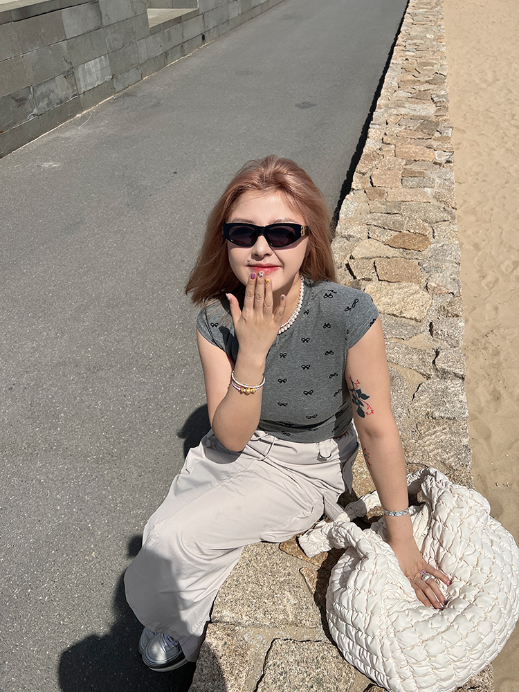 Plus Size High Waist Slimming Midi Skirt - Versatile American Style Work Skirt for Summer Fashion Plus Size High Waist Slimming Midi Skirt - Versatile American Style Work Skirt for Summer Fashion