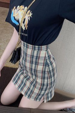 Plus-Size High-Waisted A-Line Plaid Mini Skirt - College Style Slimming Bodycon Skirt for Women