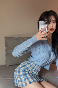 Plus-Size High-Waisted A-Line Plaid Mini Skirt - College Style Slimming Bodycon Skirt for Women