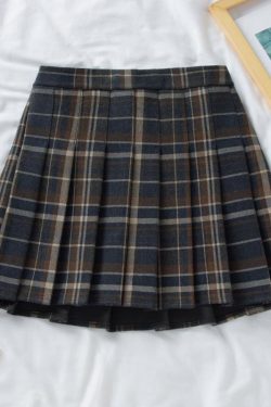 Plus Size High-Waisted A-Line Plaid Wool Pleated Skirt for Autumn Winter - Flattering Short Skirt for Curvy Women and Students