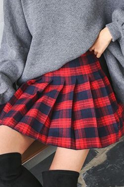 Plus Size High-Waisted A-Line Plaid Wool Pleated Skirt for Autumn Winter - Flattering Short Skirt for Curvy Women and Students