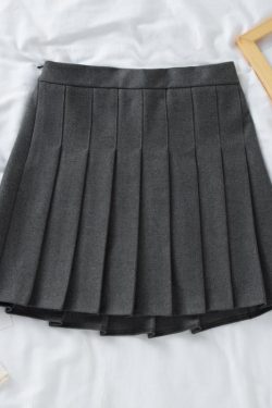 Plus Size High-Waisted A-Line Plaid Wool Pleated Skirt for Autumn Winter - Flattering Short Skirt for Curvy Women and Students