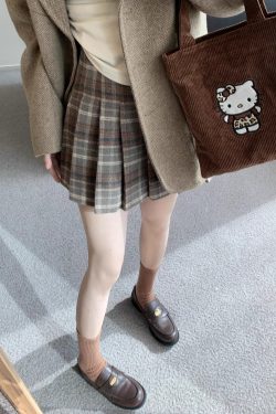 Plus Size High-Waisted A-Line Plaid Wool Pleated Skirt for Autumn Winter - Flattering Short Skirt for Curvy Women and Students