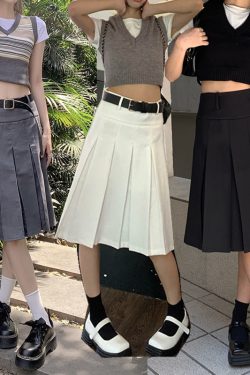 Plus-Size High-Waisted Gray Pleated A-Line Skirt for Women - Mid-Length College Style, Slimming Design for Autumn Fashion