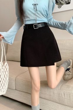 Plus-Size High-Waisted Irregular A-Line Half Skirt for Women, Summer Slimming White Bodycon Skirt, Chic and Trendy Fashion Piece