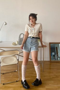 Plus-Size High-Waisted Loose-Fitting Denim Shorts with Rolled Hem - Classic Casual Straight-Leg Style for Everyday Wear