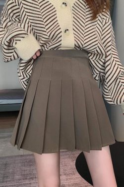 Plus Size High-Waisted Plaid Pleated Skirt for Women - 2025 Spring Summer College Style Short Skirt, Anti-Exposure Design