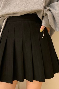 Plus Size High-Waisted Plaid Pleated Skirt for Women - 2025 Spring Summer College Style Short Skirt, Anti-Exposure Design