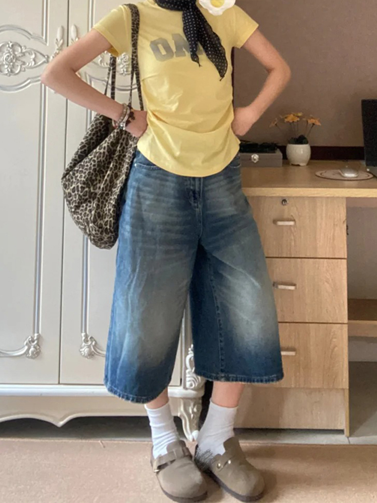 Plus Size High-Waisted Wide-Leg Denim Capri Pants for Women - Flattering Loose Fit American Style Shorts 2025 Plus Size High-Waisted Wide-Leg Denim Capri Pants for Women - Flattering Loose Fit American Style Shorts 2025