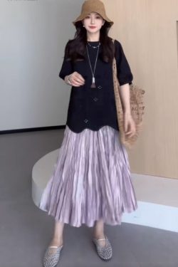 Plus Size Hollowed-Out Lace Short Sleeve Shirt for Women - Flattering Loose Fit, Perfect for Curvy Figures, Stylish and Comfortable