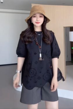 Plus Size Hollowed-Out Lace Short Sleeve Shirt for Women - Flattering Loose Fit, Perfect for Curvy Figures, Stylish and Comfortable