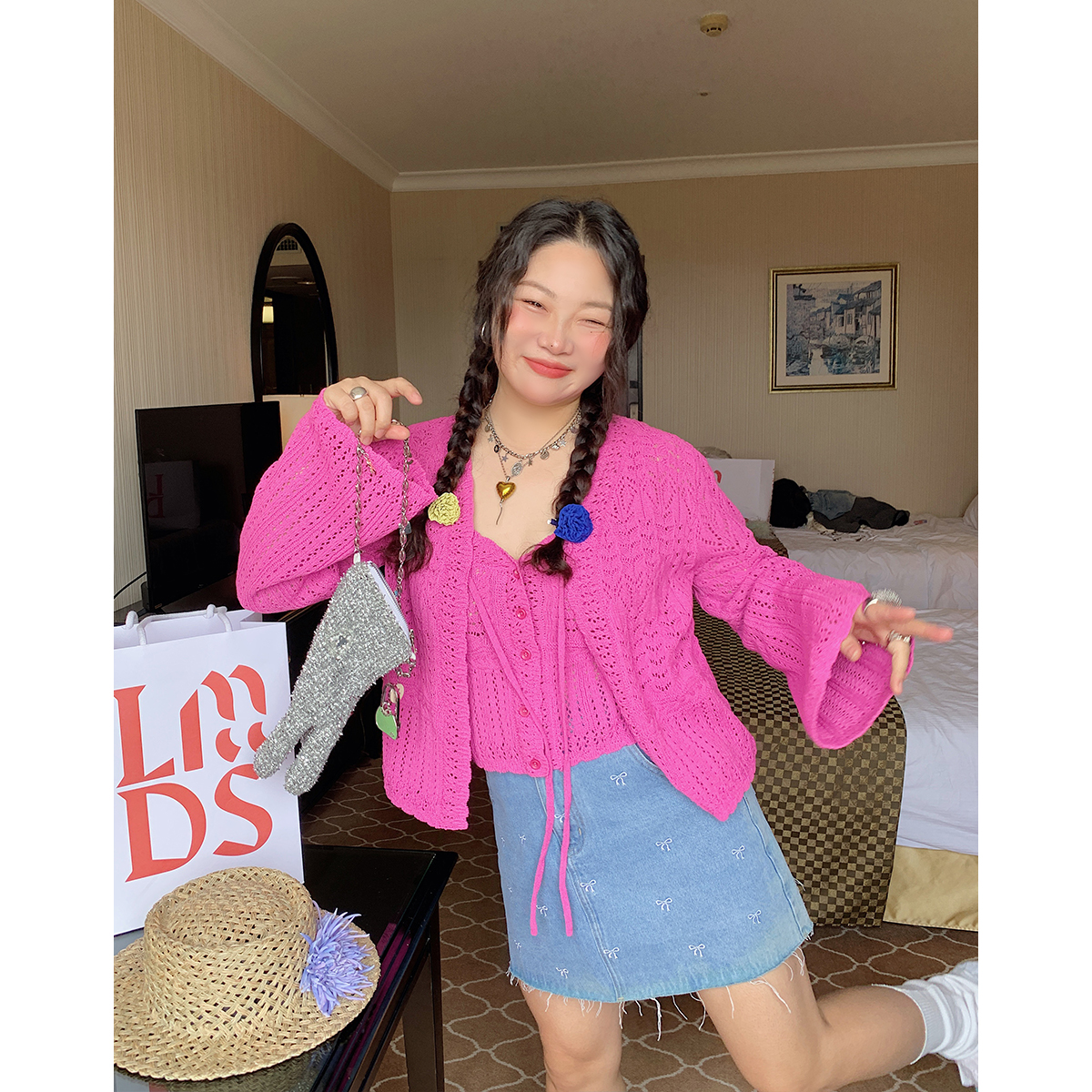 Plus Size Ice Silk Knitted Cardigan and Camisole Two-Piece Set for Curvy Women - Spring/Summer 2025 Fashion Plus Size Ice Silk Knitted Cardigan and Camisole Two-Piece Set for Curvy Women - Spring/Summer 2025 Fashion