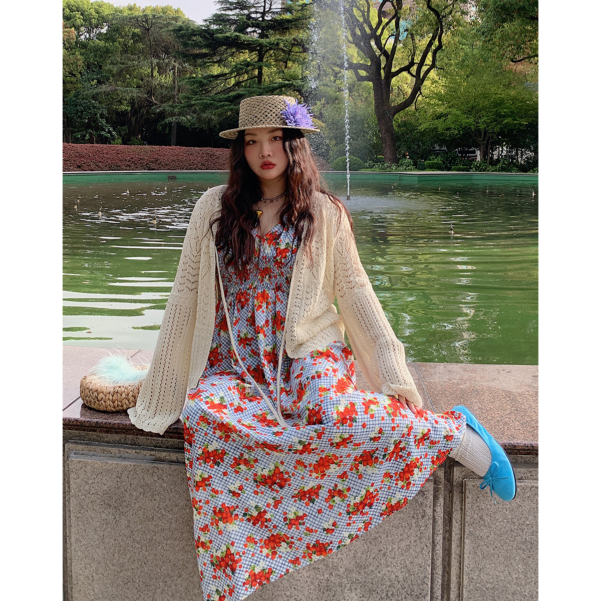 Plus Size Ice Silk Knitted Cardigan and Camisole Two-Piece Set for Curvy Women - Spring/Summer 2025 Fashion Plus Size Ice Silk Knitted Cardigan and Camisole Two-Piece Set for Curvy Women - Spring/Summer 2025 Fashion