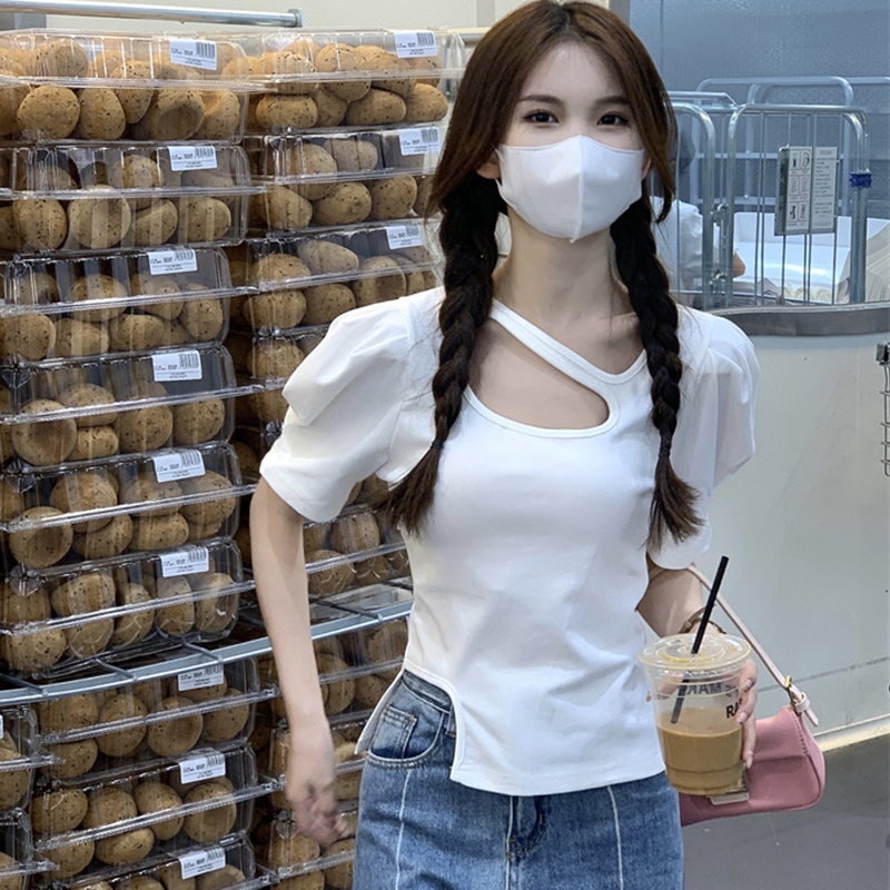 Plus-Size Irregular Short Sleeve T-Shirt for Women - Summer Korean Design, Slim Fit, Flattering Cropped Shoulder Top Plus-Size Irregular Short Sleeve T-Shirt for Women - Summer Korean Design, Slim Fit, Flattering Cropped Shoulder Top