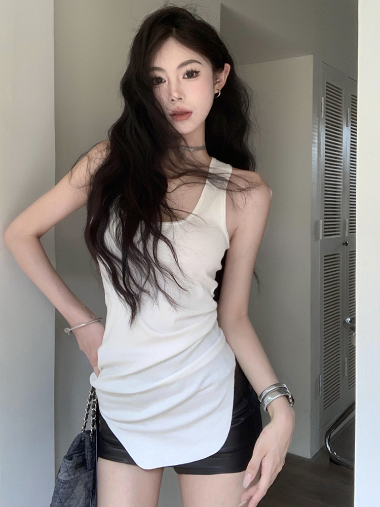 Plus Size Irregular Sleeveless Tank Top for Women, Flattering Summer Wear, American Style, Casual Chic Fashion Plus Size Irregular Sleeveless Tank Top for Women, Flattering Summer Wear, American Style, Casual Chic Fashion