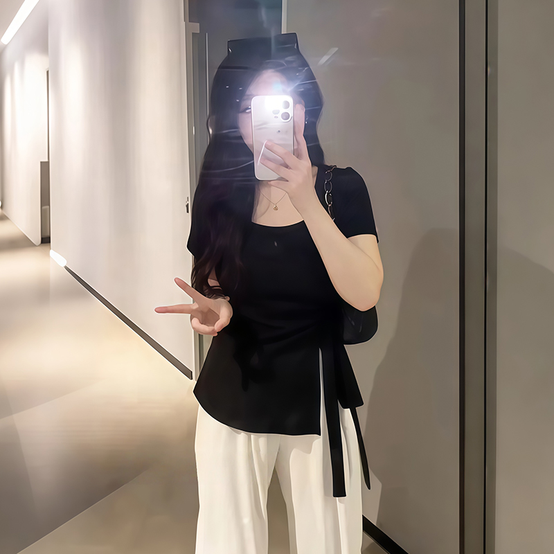 Plus-Size Irregular U-Neck Short Sleeve T-Shirt for Women - Flattering Cinched Waist, Summer Essential, French Design Plus-Size Irregular U-Neck Short Sleeve T-Shirt for Women - Flattering Cinched Waist, Summer Essential, French Design