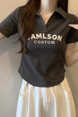 Plus Size Korean Style Letter Polo Collar Short Sleeve T-Shirt for Women - Tummy-Covering Slim Fit Cropped Top for Summer