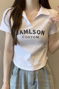 Plus Size Korean Style Letter Polo Collar Short Sleeve T-Shirt for Women - Tummy-Covering Slim Fit Cropped Top for Summer