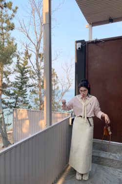 Plus-Size Korean-Style Minimalist White A-Line Skirt - Slightly Chubby Casual Short Skirt for Versatile Everyday Wear