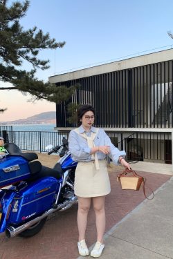 Plus-Size Korean-Style Minimalist White A-Line Skirt - Slightly Chubby Casual Short Skirt for Versatile Everyday Wear