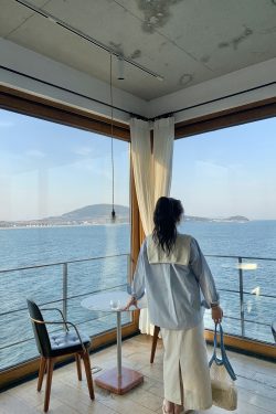 Plus-Size Korean-Style Minimalist White A-Line Skirt - Slightly Chubby Casual Short Skirt for Versatile Everyday Wear