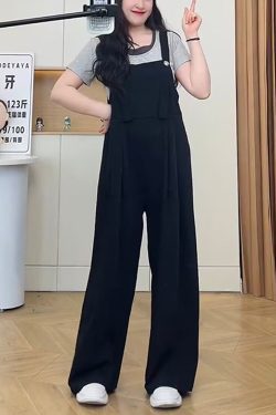 Plus-Size Loose-Fitting Summer Jumpsuit for Curvy Women, Slimming Wide-Leg Design, Trendy Chic Look, Perfect for Casual Outings