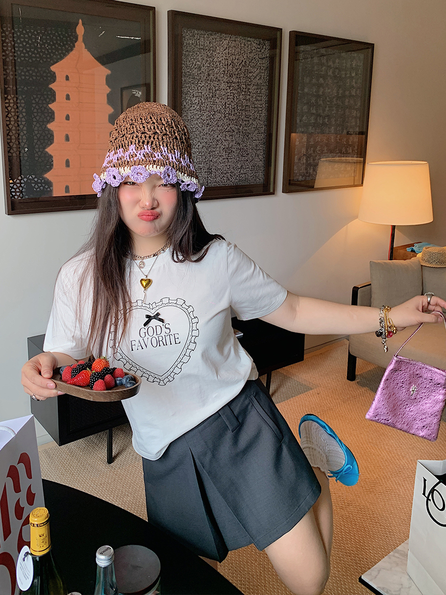 Plus Size Love Heart Bow Short Sleeve T-shirt for Women - Unique Beautiful Design - Spring/Summer 2025 - Y2K Korean Style Fashion Plus Size Love Heart Bow Short Sleeve T-shirt for Women - Unique Beautiful Design - Spring/Summer 2025 - Y2K Korean Style Fashion