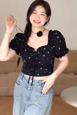 Plus Size Off-Shoulder High-Waisted Top - Flattering Short Shirt for Curvy Figures, Summer Vibe Sweet and Spicy Style