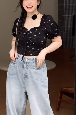 Plus Size Off-Shoulder High-Waisted Top - Flattering Short Shirt for Curvy Figures, Summer Vibe Sweet and Spicy Style