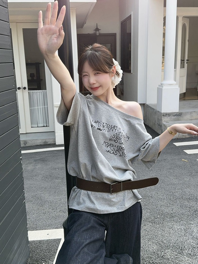 Plus Size Off-Shoulder Letter Print T-Shirt for Women, Summer Loose Fit Top, Flattering Curvy Style, Belly Coverage, Casual American Fashion Plus Size Off-Shoulder Letter Print T-Shirt for Women, Summer Loose Fit Top, Flattering Curvy Style, Belly Coverage, Casual American Fashion